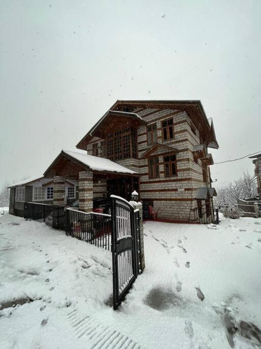 Aroma Taru Villa / Cottage ,Manali Екстер'єр фото